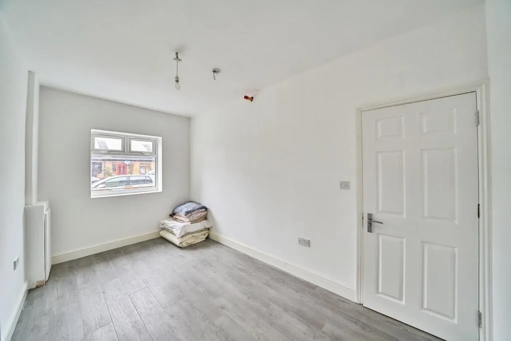 3 bed Terraced