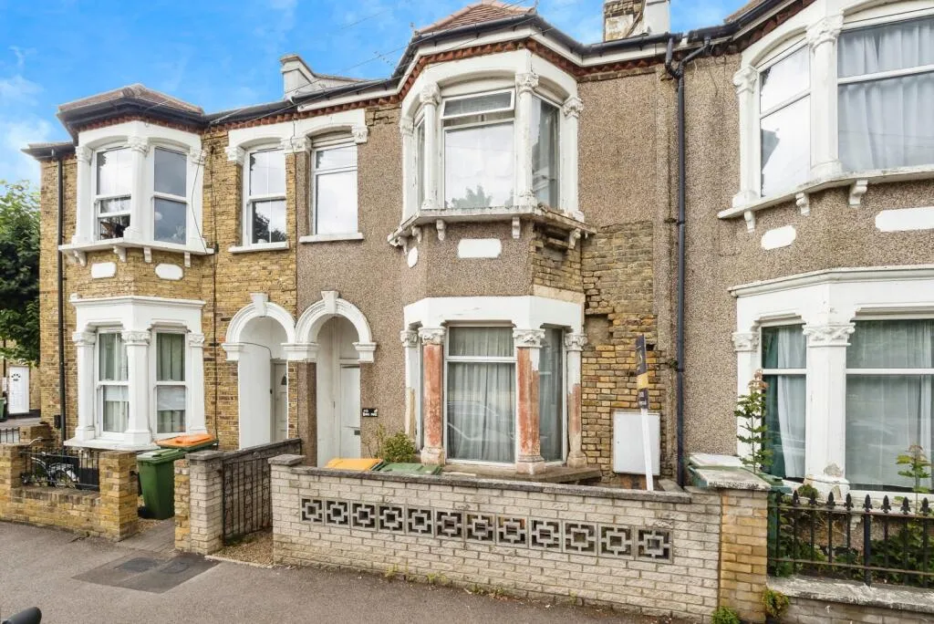 5 bed House