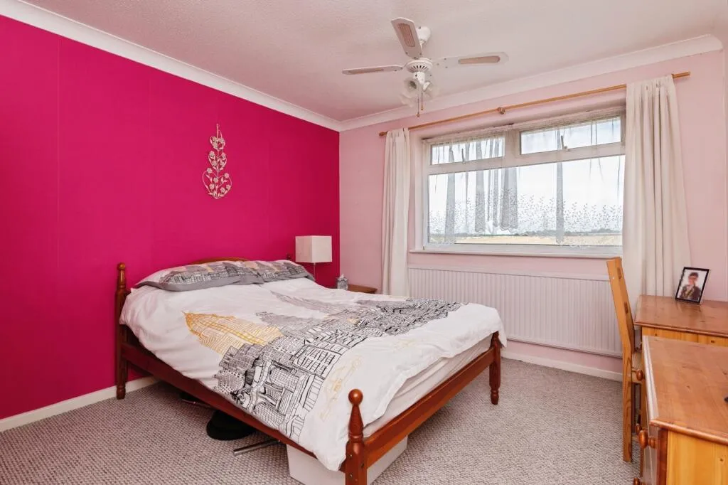 3 bed Semi-Detached