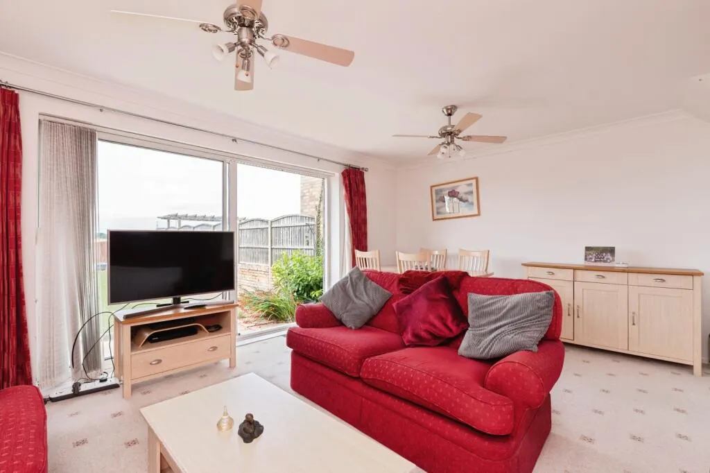 3 bed Semi-Detached