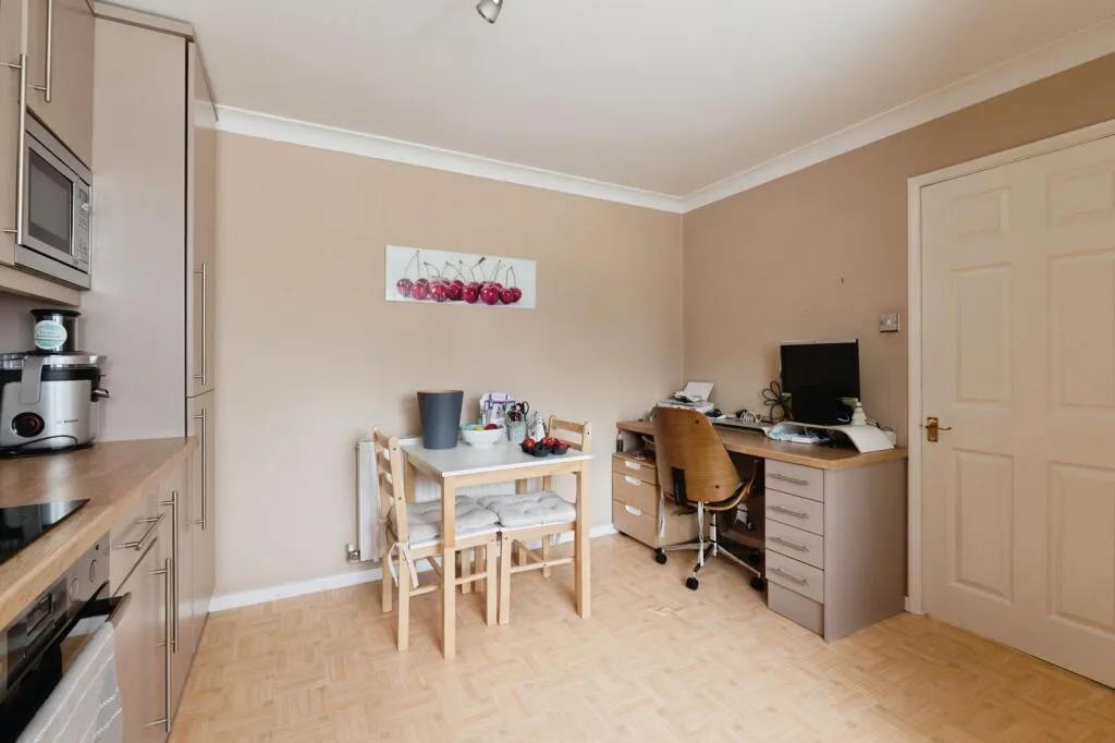 3 bed Semi-Detached