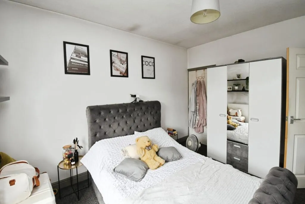 3 bed Terraced