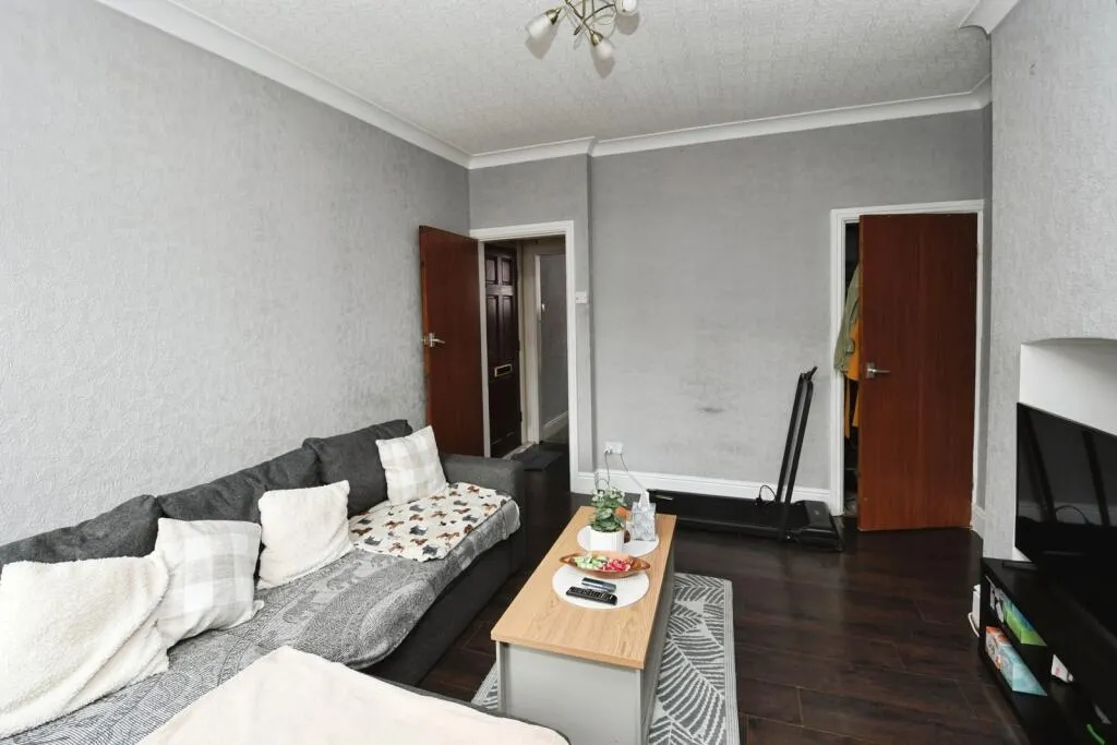 3 bed Terraced