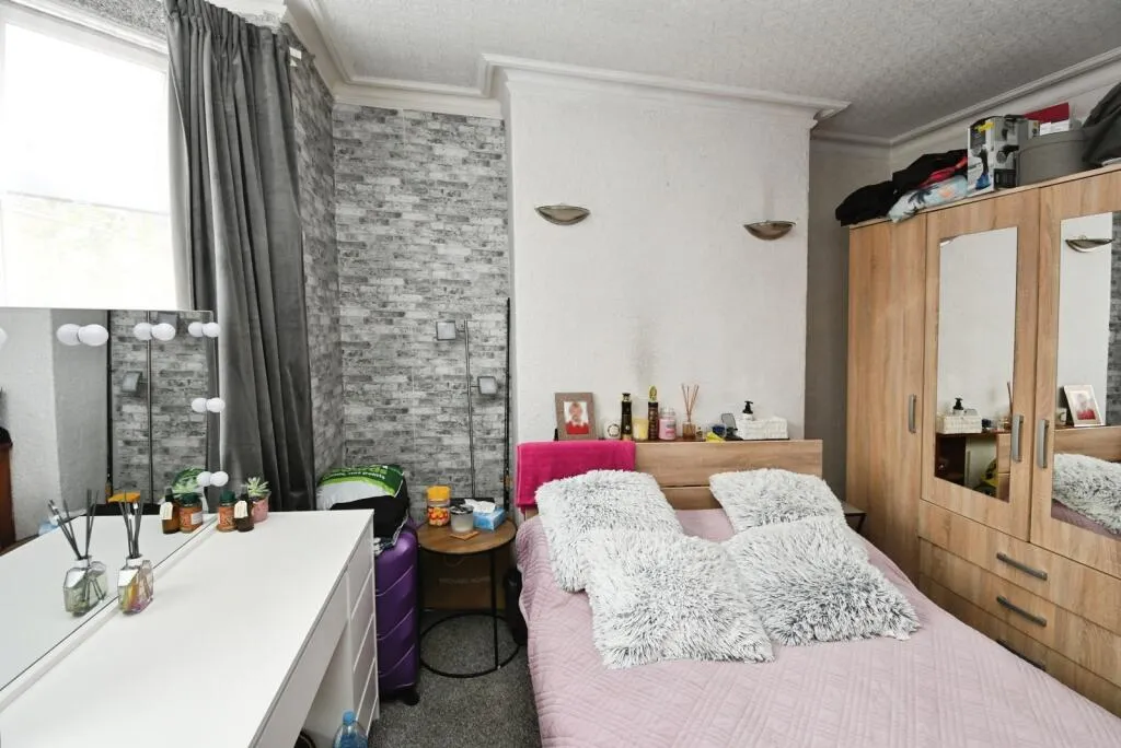 3 bed Terraced