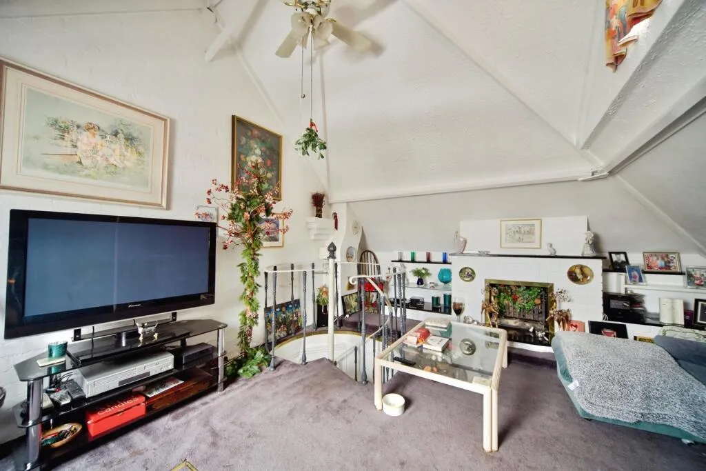 2 bed Apartment