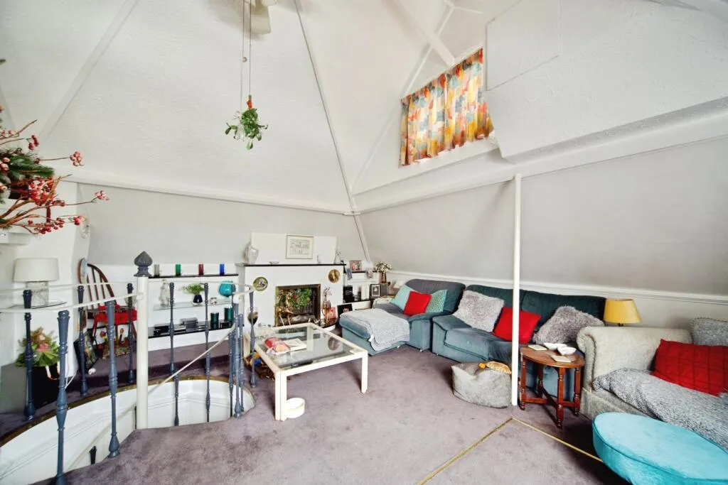2 bed Apartment
