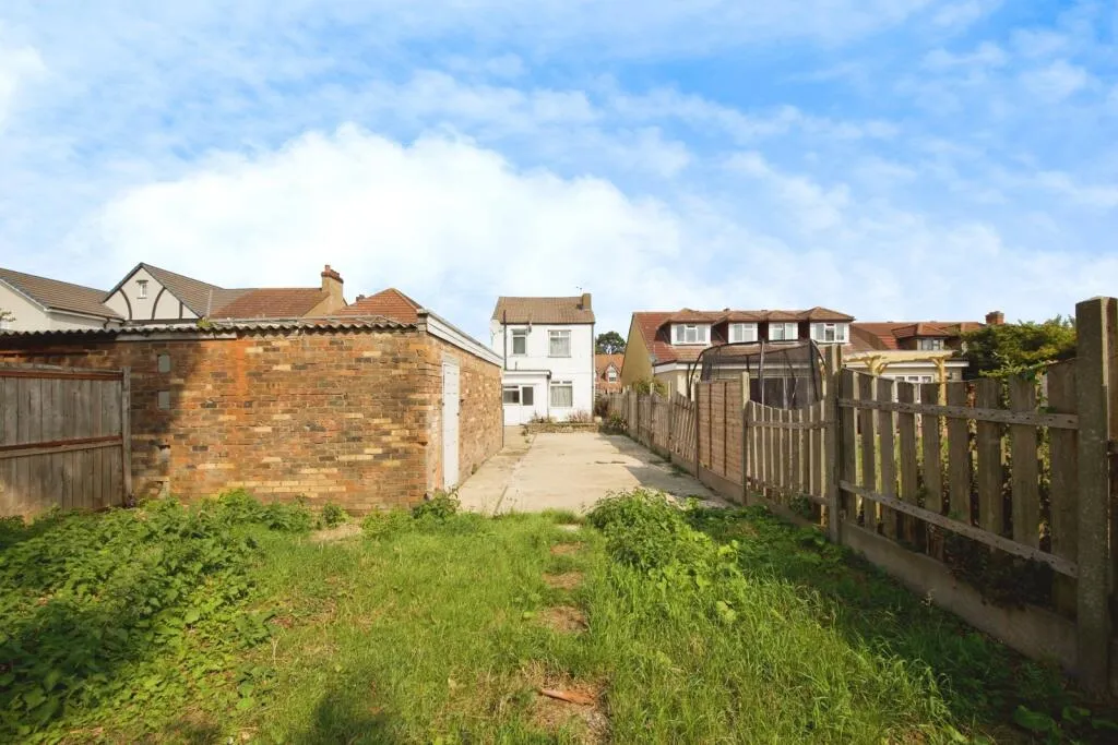 3 bed Detached