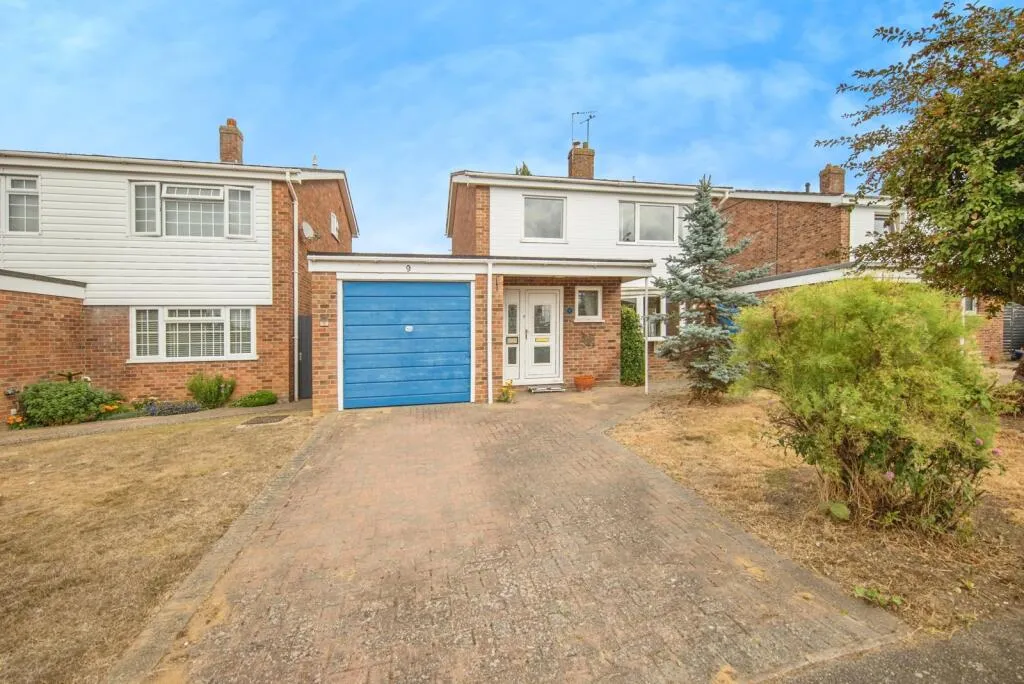 4 bed Detached
