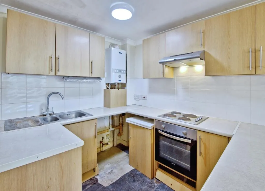 1 bed Ground Flat