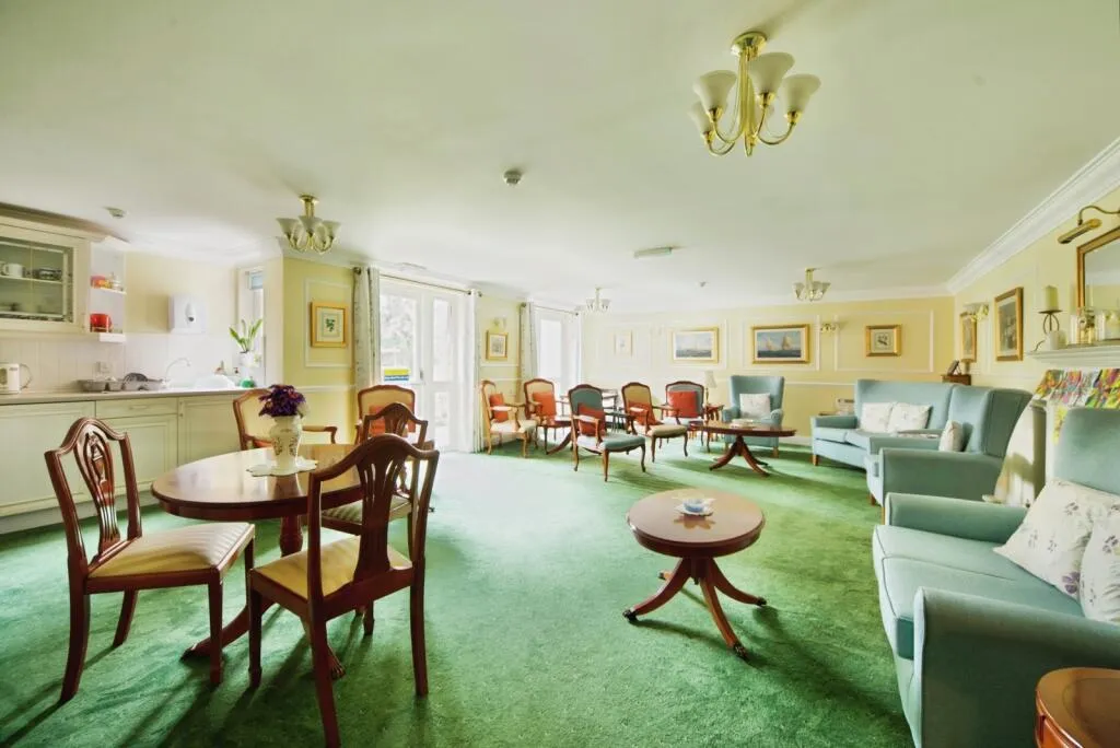 2 bed Apartment