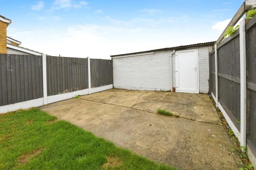 2 bed Semi-Detached