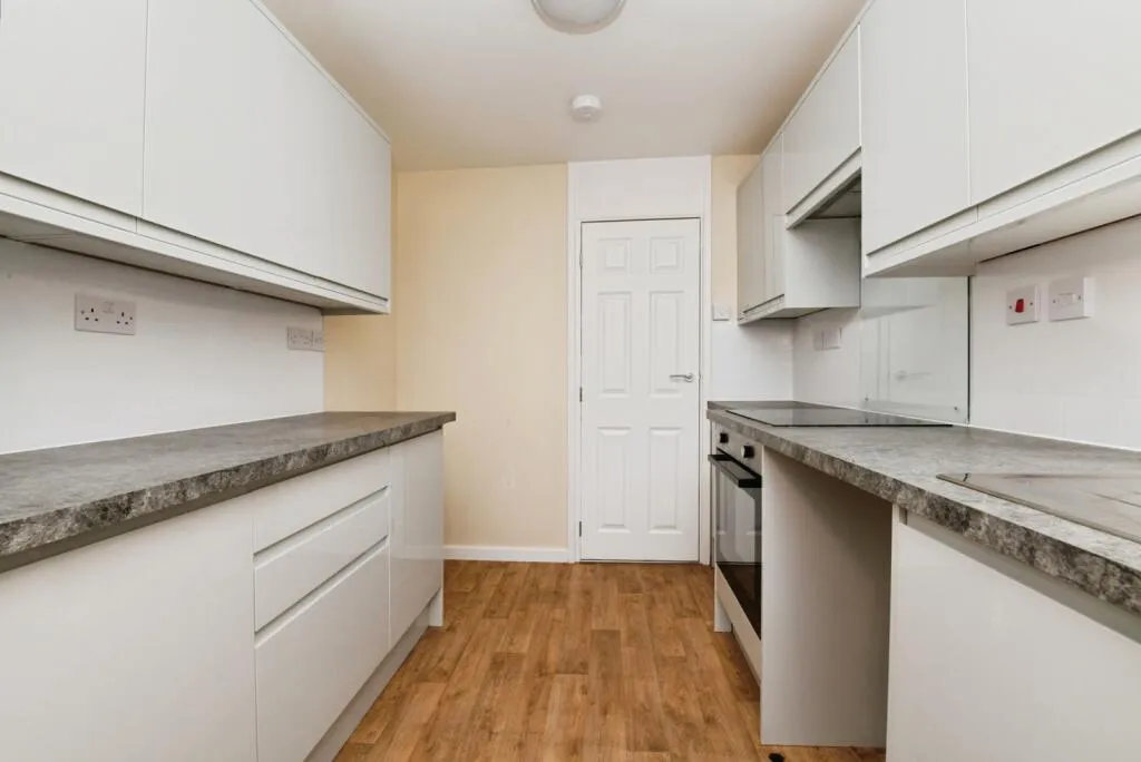 2 bed Semi-Detached