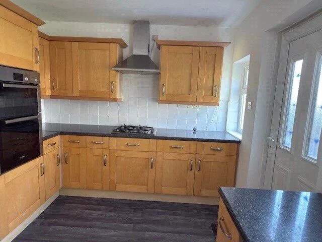 3 bed Semi-Detached