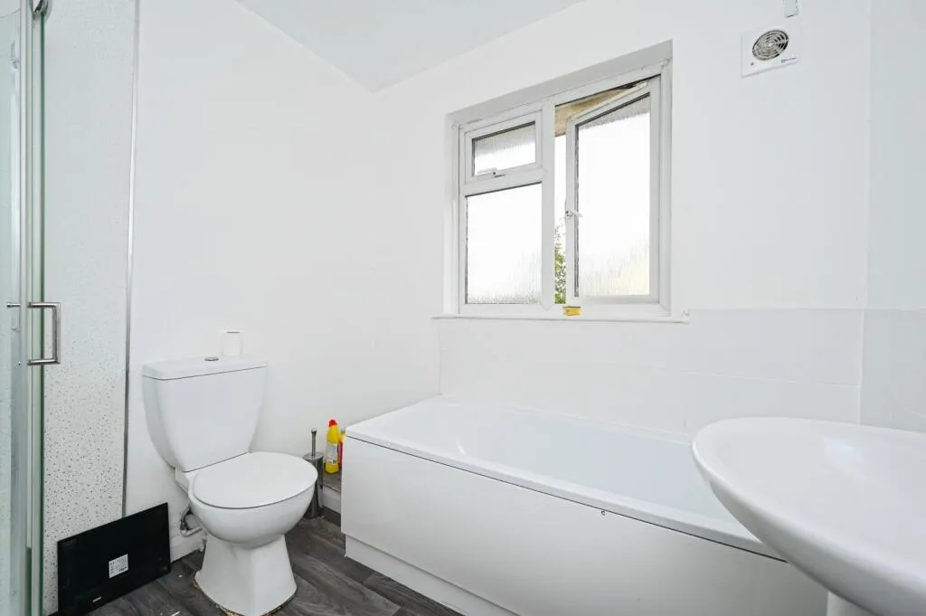 3 bed Semi-Detached