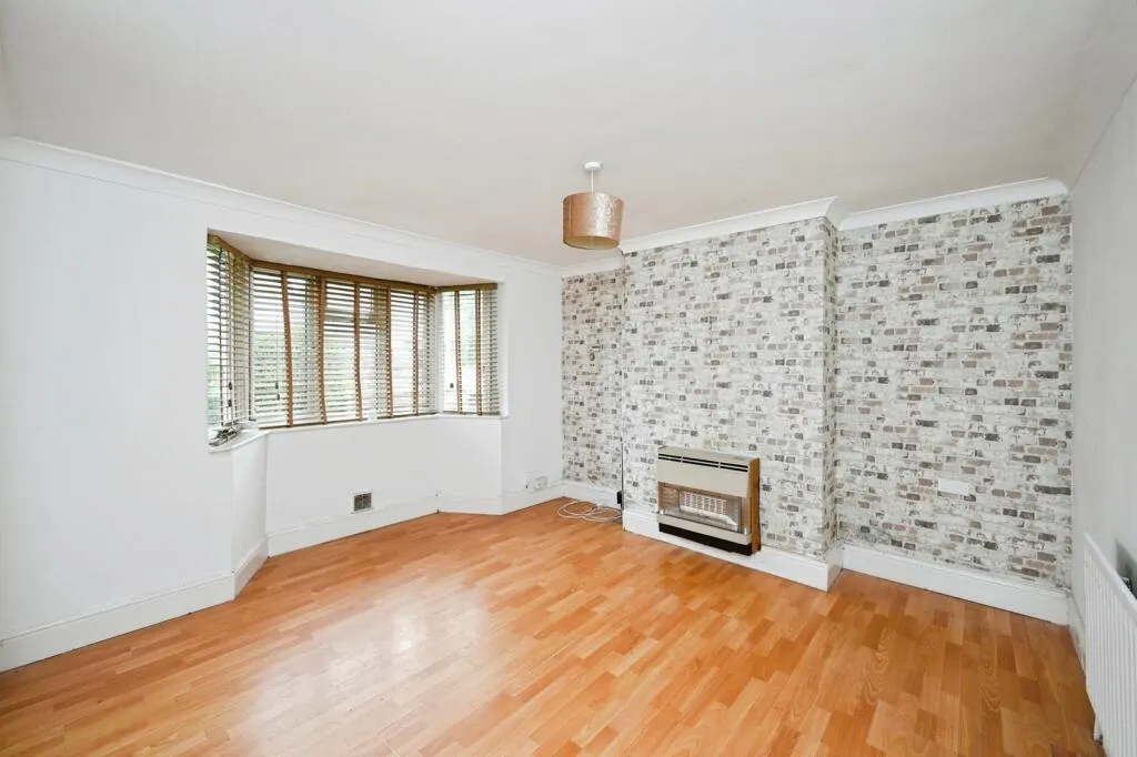 3 bed Semi-Detached