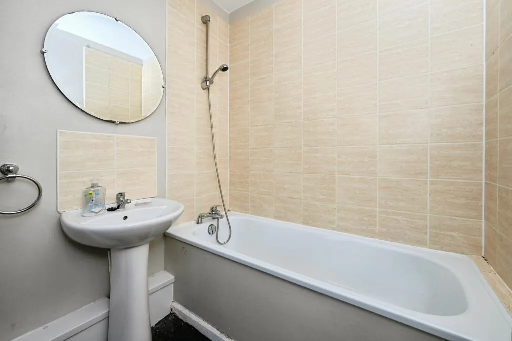 3 bed Terraced