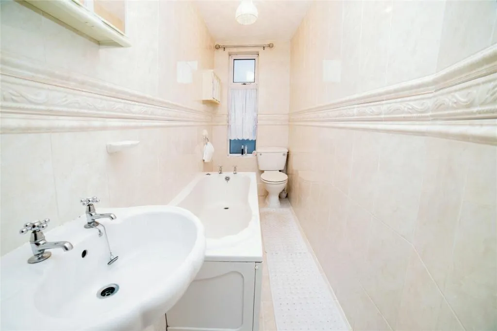 3 bed Semi-Detached