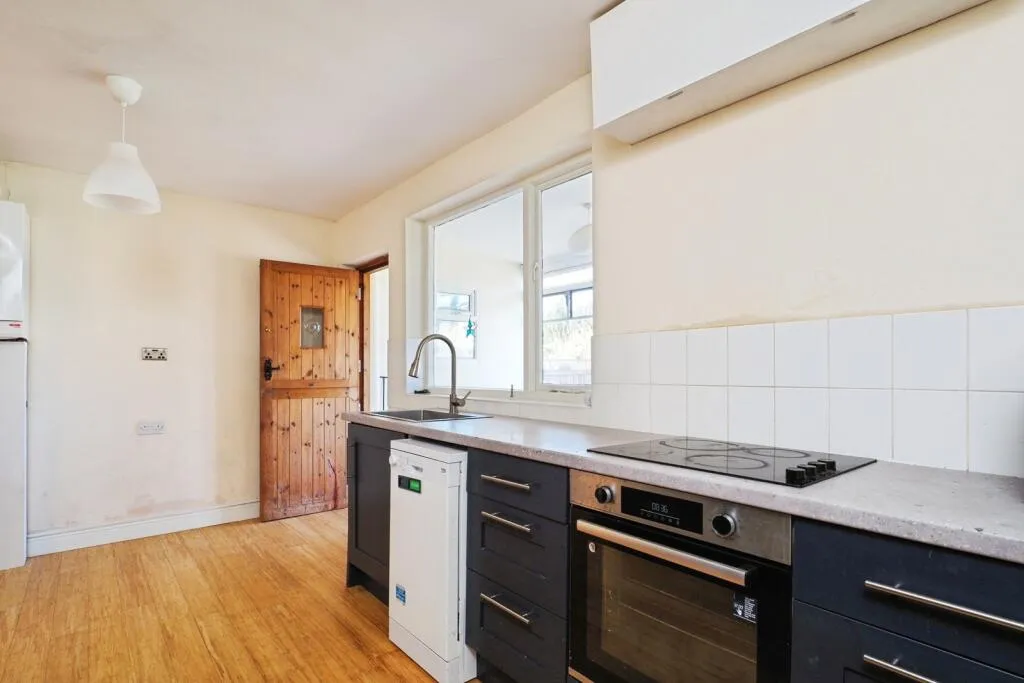 2 bed Semi-Detached