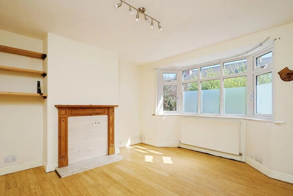 2 bed Semi-Detached