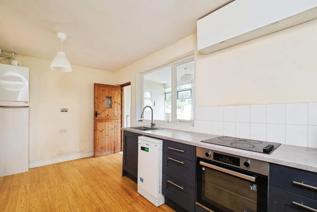 2 bed Semi-Detached