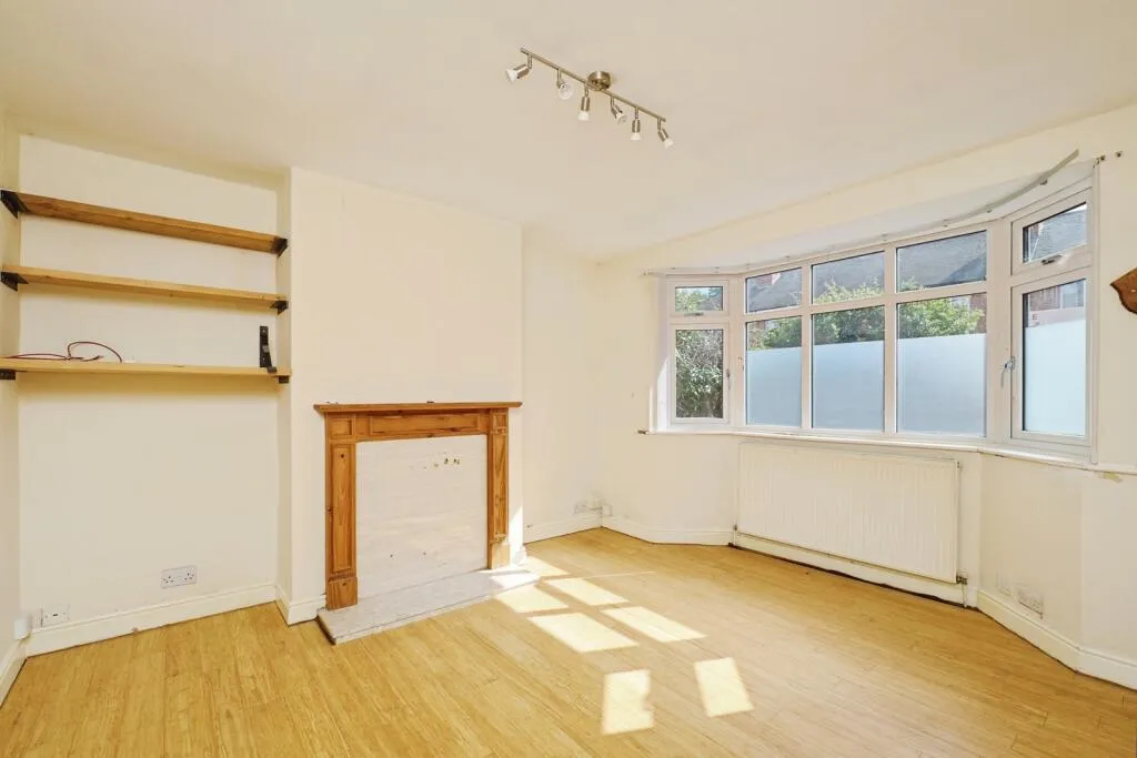 2 bed Semi-Detached