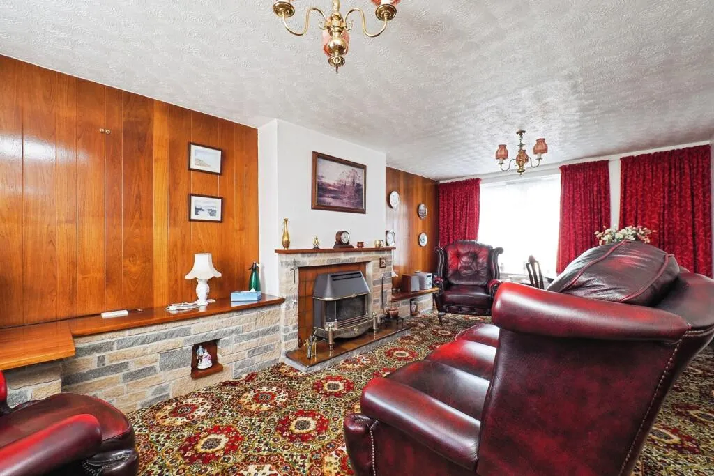 3 bed Terraced