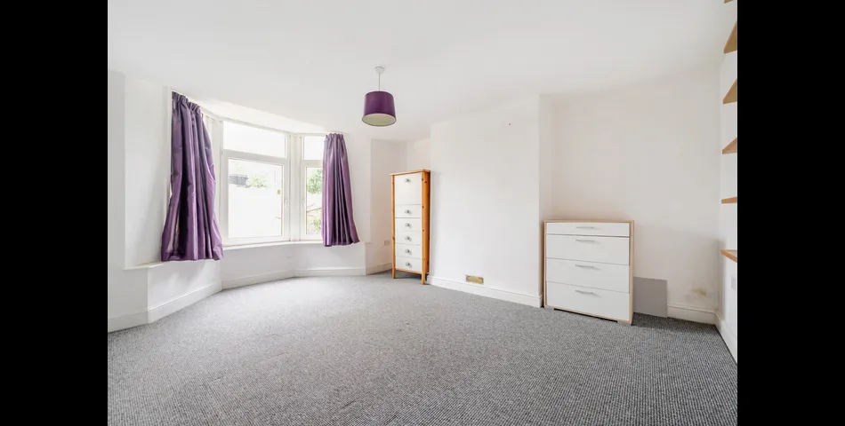 141 Staple Hill Road, BS16 5AG