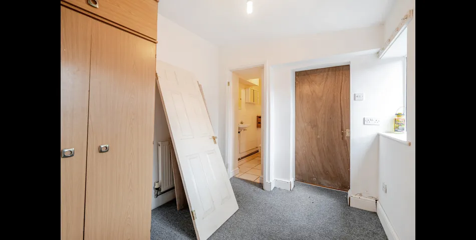 141 Staple Hill Road, BS16 5AG