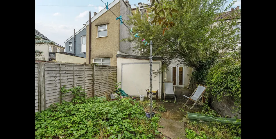 141 Staple Hill Road, BS16 5AG