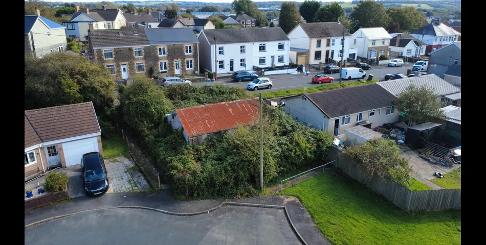 Christchurch Mission Hall, Caeau Duon, Pencoed, Bridgend