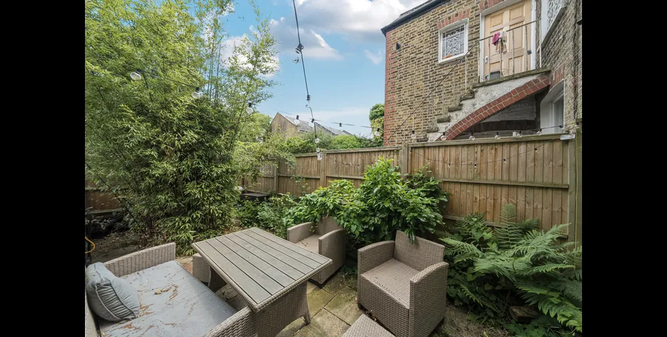 Radbourne Road, SW12 0EE