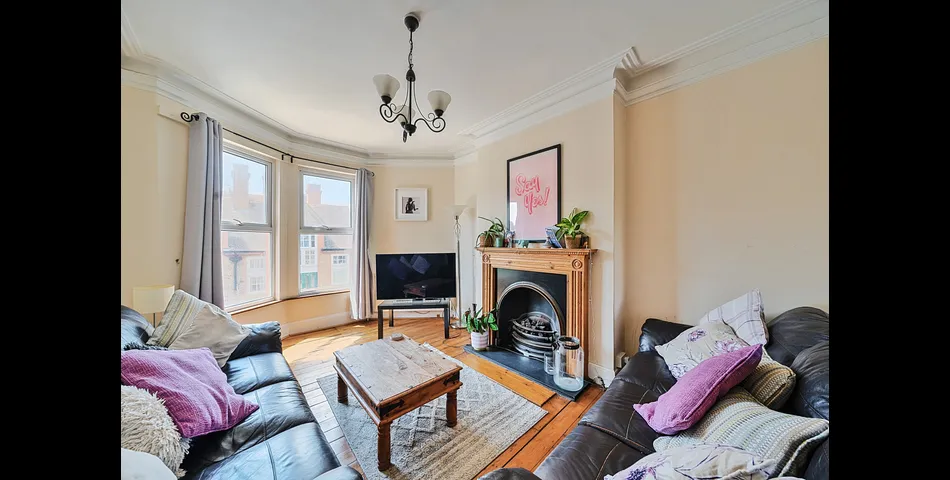 Radbourne Road, SW12 0EE
