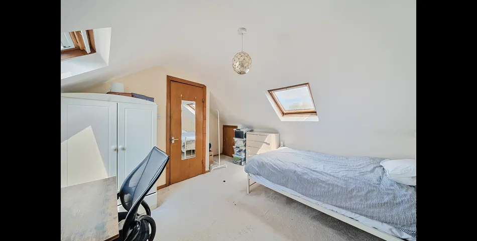 Radbourne Road, SW12 0EE