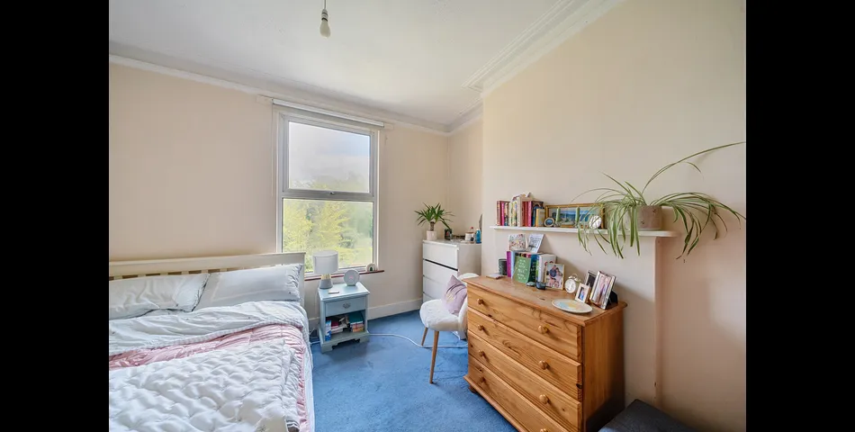 Radbourne Road, SW12 0EE