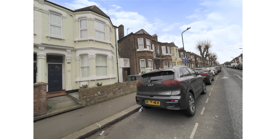 CHARMING 2 BEDROOM APARTMENT AVAILABLE IN LONDON