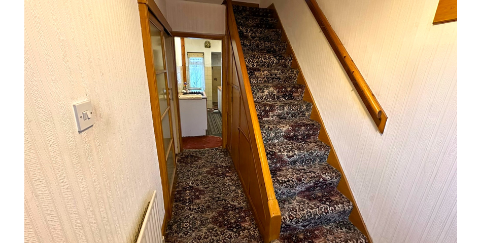 31 Holbrook Lane, Coventry, CV6 4AD