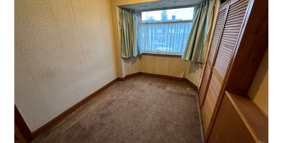 31 Holbrook Lane, Coventry, CV6 4AD