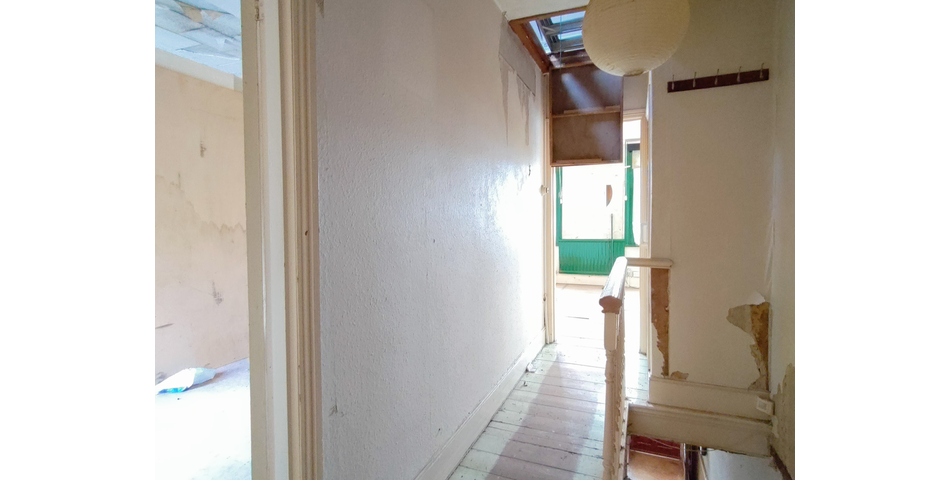 3-Bed Mid-Terraced Family Home in need of complete modernisation