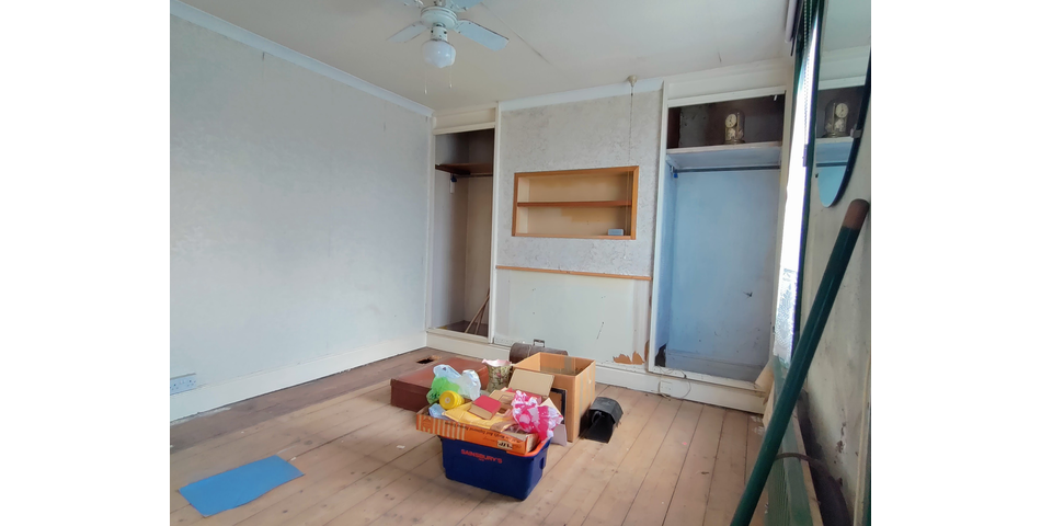 3-Bed Mid-Terraced Family Home in need of complete modernisation