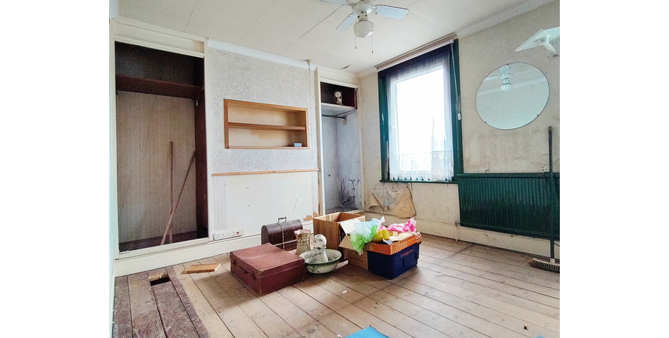 3-Bed Mid-Terraced Family Home in need of complete modernisation
