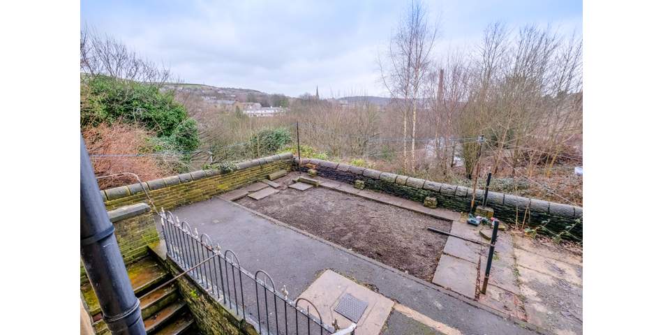 TWO BEDROOM END TERRACE 