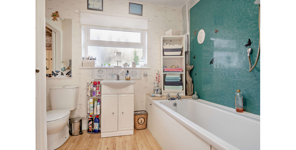 Roxlea, High Street, Clearwell, GL16 8JS