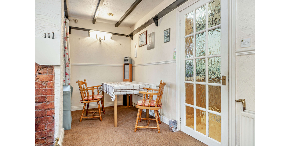 Roxlea, High Street, Clearwell, GL16 8JS
