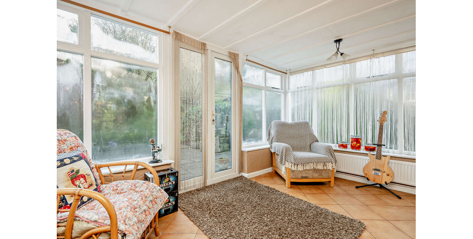 Roxlea, High Street, Clearwell, GL16 8JS