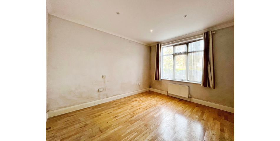 3 CHADBURY COURT 