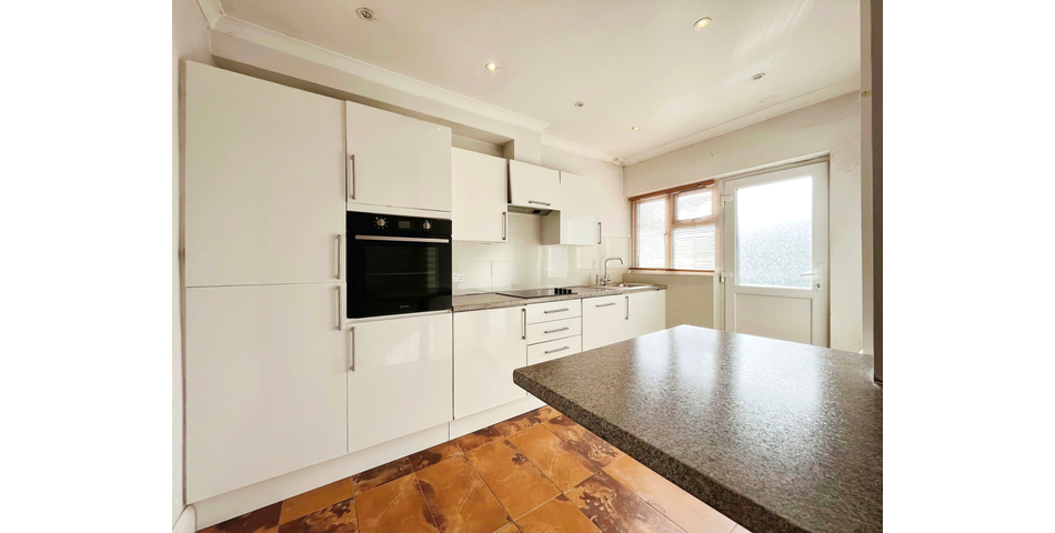 3 CHADBURY COURT 