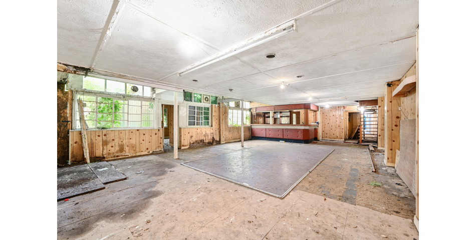 • - Period House In Need of Updating
• - Building Plot With Planning
• -Town Centre Location
• -Popular Coastal Town