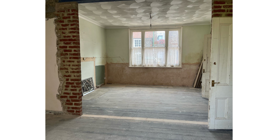 • - Period House In Need of Updating
• - Building Plot With Planning
• -Town Centre Location
• -Popular Coastal Town