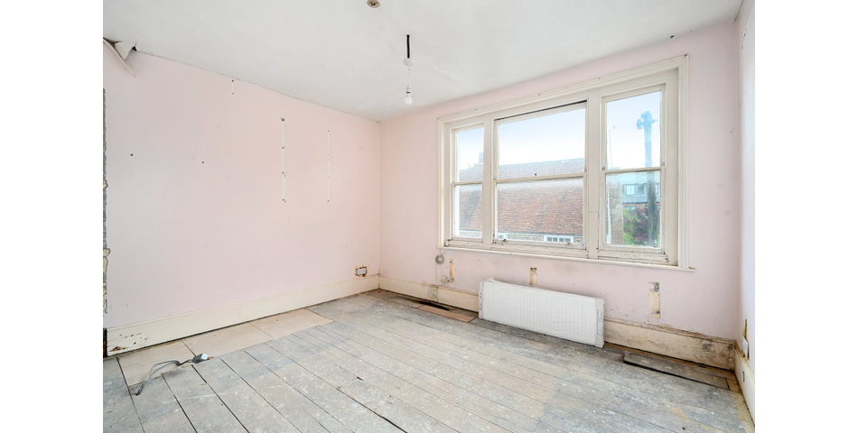 • - Period House In Need of Updating
• - Building Plot With Planning
• -Town Centre Location
• -Popular Coastal Town