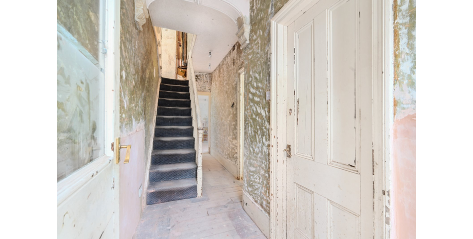 • - Period House In Need of Updating
• - Building Plot With Planning
• -Town Centre Location
• -Popular Coastal Town